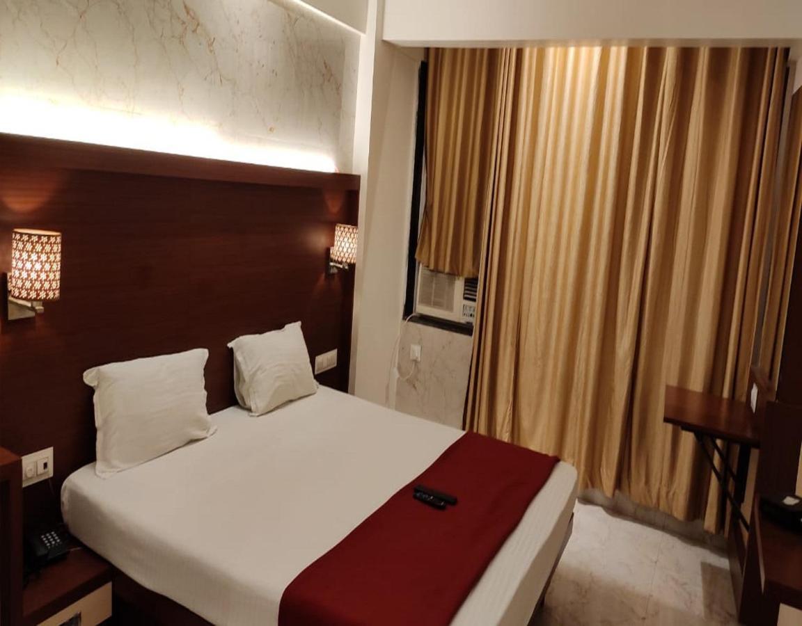Fabhotel Spring Inn - Nr Borivali Station Mālād Extérieur photo