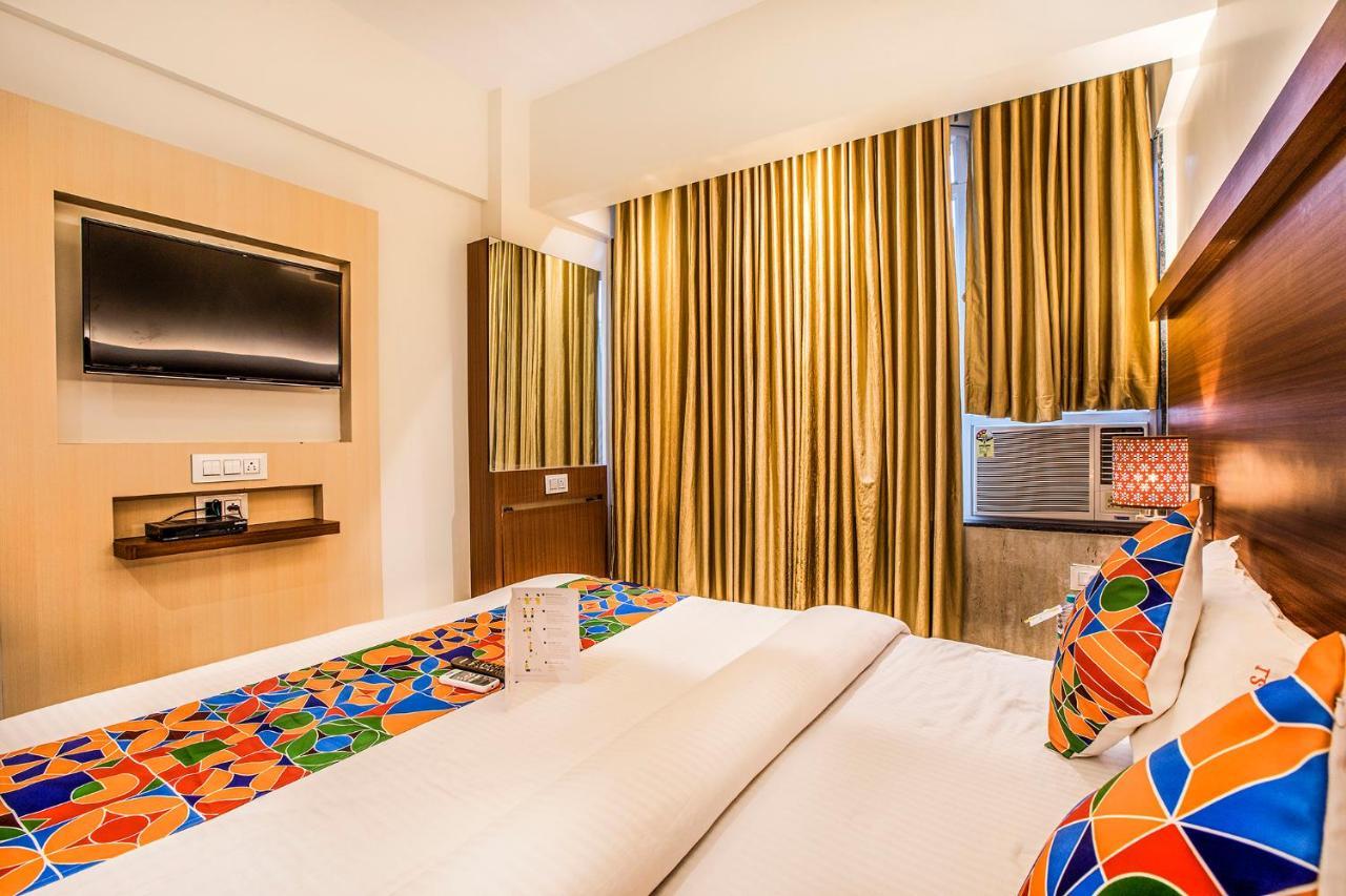 Fabhotel Spring Inn - Nr Borivali Station Mālād Extérieur photo