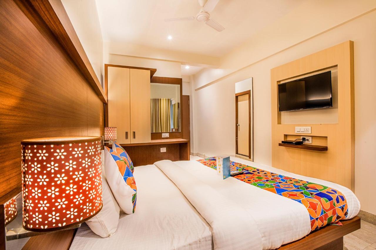 Fabhotel Spring Inn - Nr Borivali Station Mālād Extérieur photo